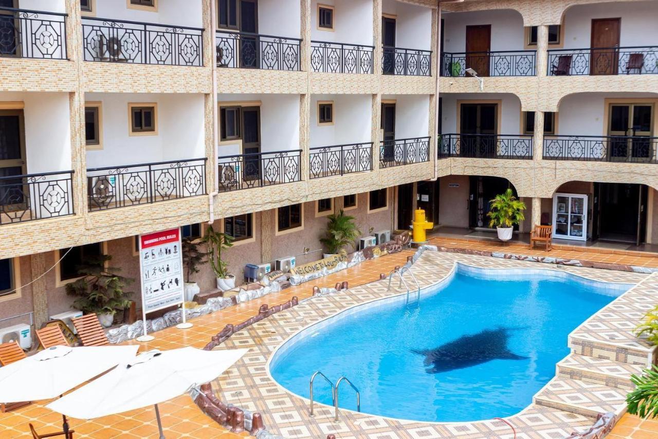Lou Ralph Hotel 阿克拉 外观 照片